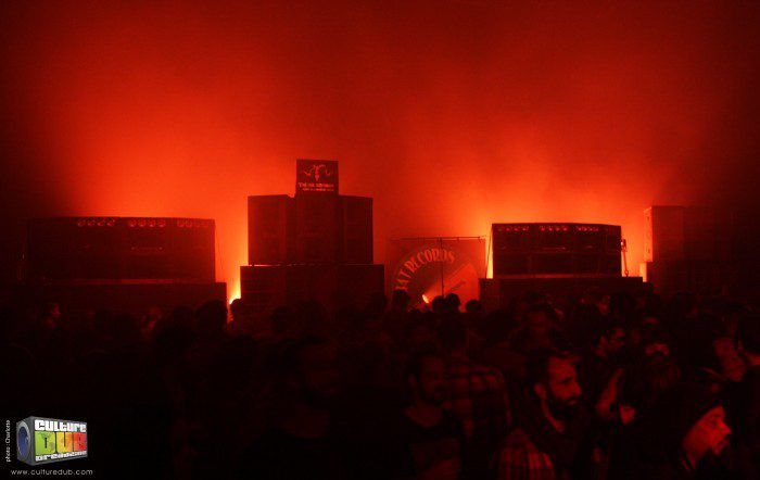 La Coopé is burning