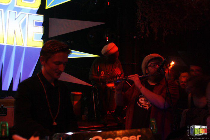 Dub Dynasty feat Jonah Dan & Don Fe