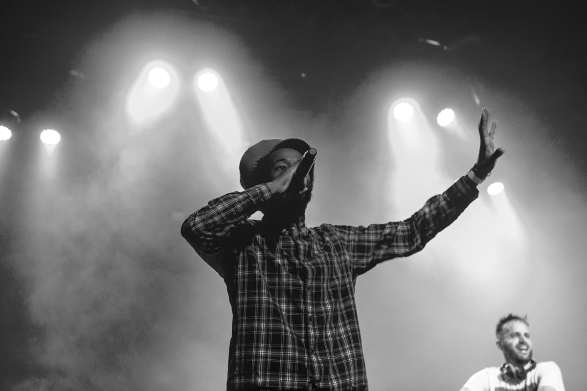Manudigital feat Daamas J