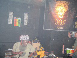 dubquake-06